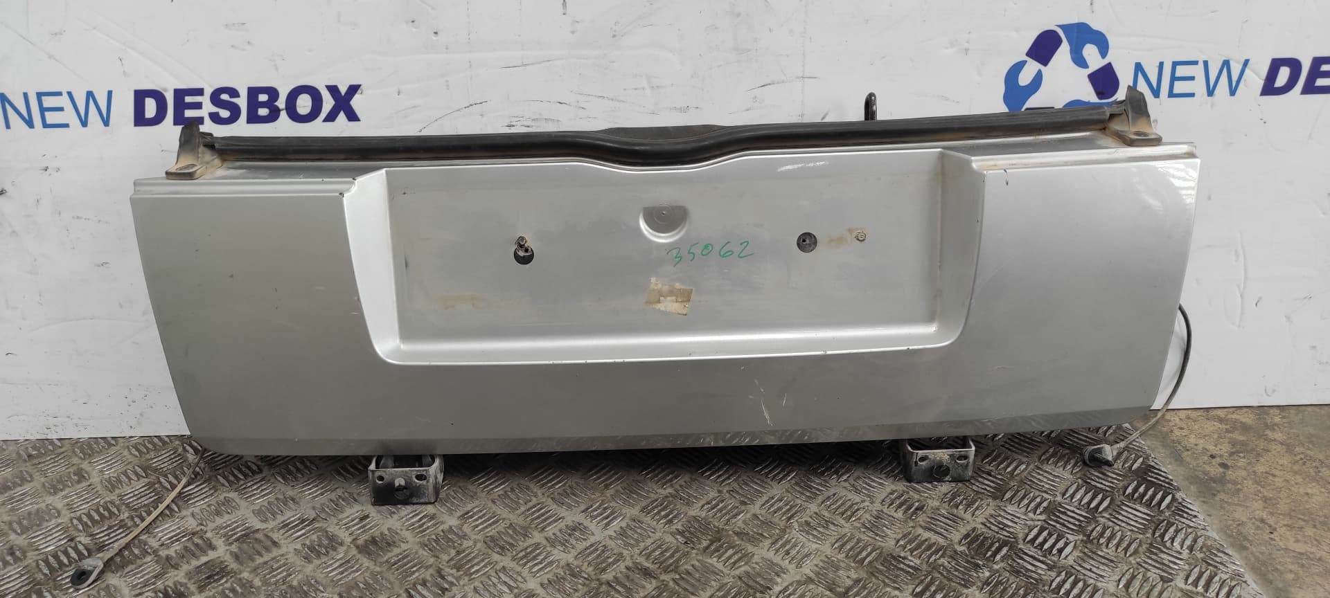 Recambio de PORTON TRASERO para CITROEN C2 NFU referencia OEM IAM - PLATA