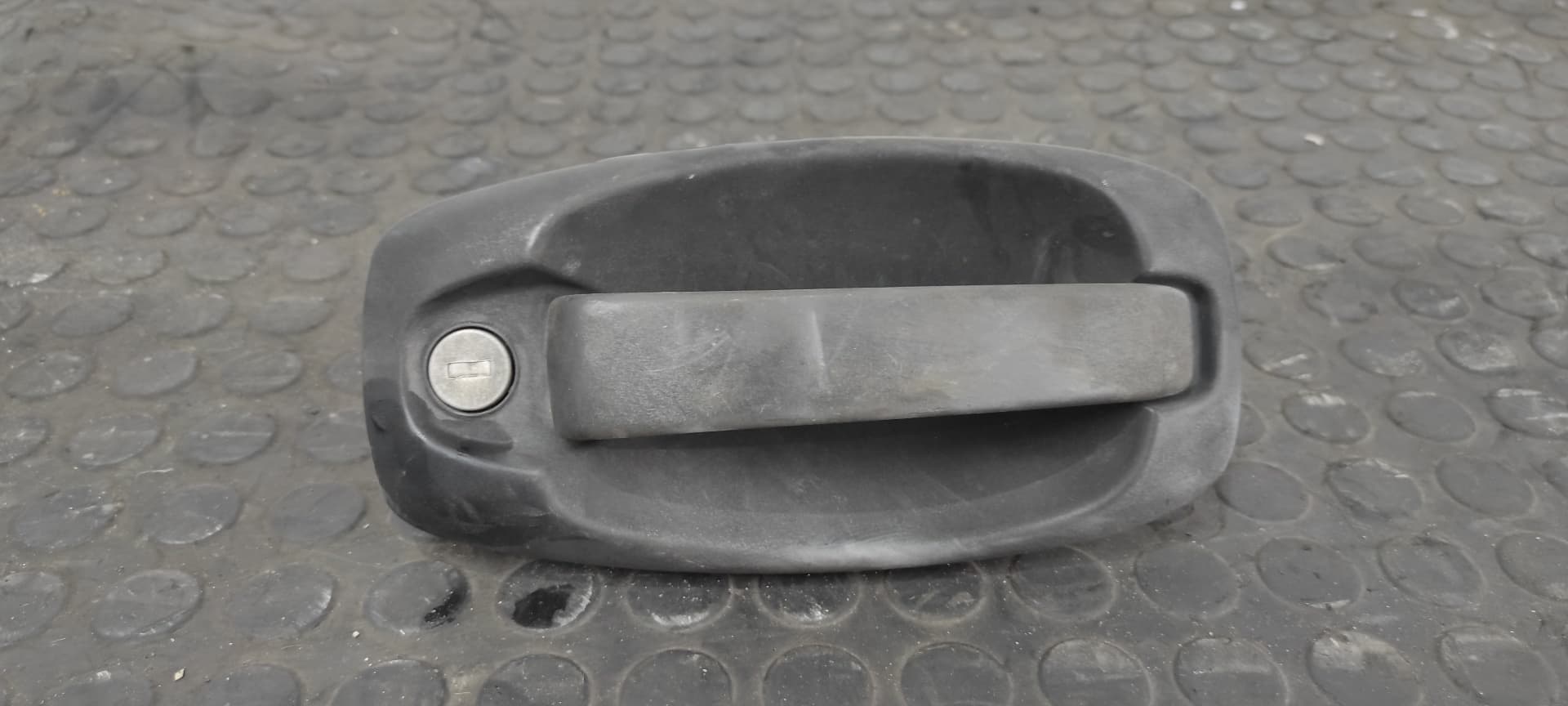 Recambio de MANETA TRASERA IZQUIERDA para CITROEN NEMO Basis 8HSDV4TD referencia OEM IAM 242558E - BLANCO