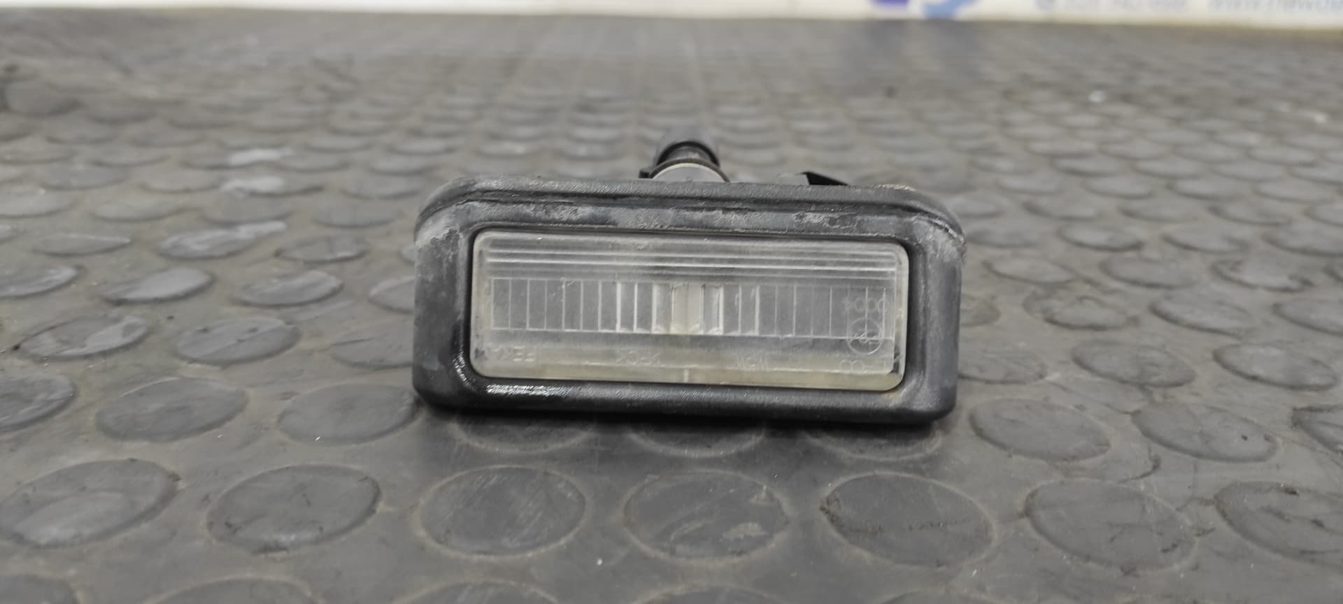 Recambio de PILOTO MATRICULA para CITROEN NEMO Basis 8HSDV4TD referencia OEM IAM 46738719 - BLANCO