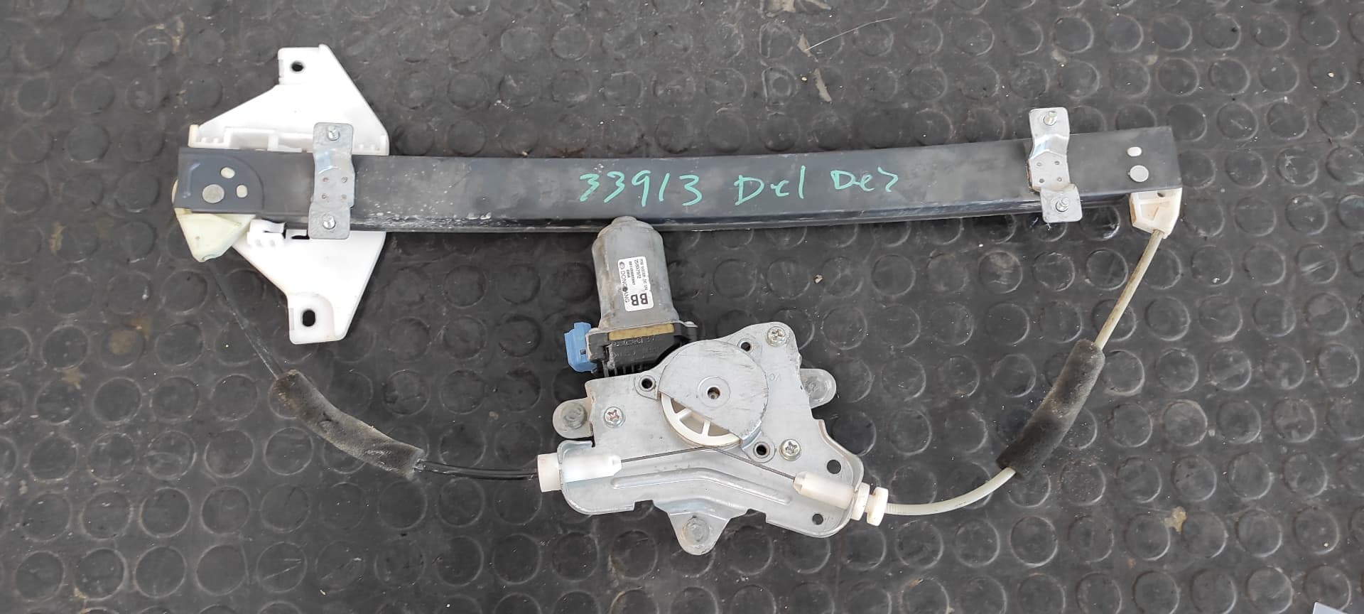 Recambio de ELEVALUNAS DELANTERO DERECHO para CHEVROLET CAPTIVA Z20S referencia OEM IAM 25937972 - NEGRO