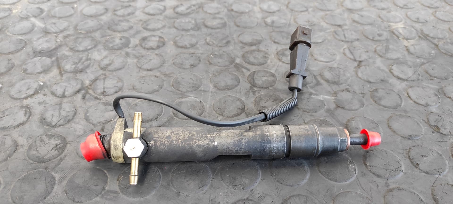 Recambio de INYECTOR para SEAT TOLEDO (1M2) ALH referencia OEM IAM 028130201S