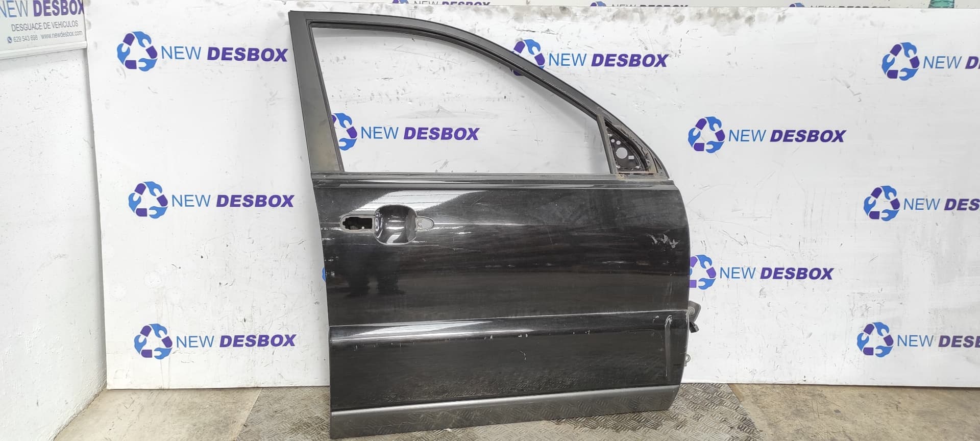 Recambio de PUERTA DELANTERA DERECHA para KIA SPORTAGE G4GC referencia OEM IAM - NEGRO