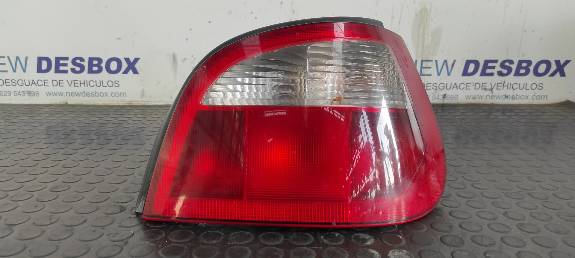 Recambio de PILOTO TRASERO DERECHO para RENAULT MEGANE I FASE 2 GANDTOUR (KA..) 1.6 16V Authentique K4MA7 referencia OEM IAM 7700428321 - AZUL