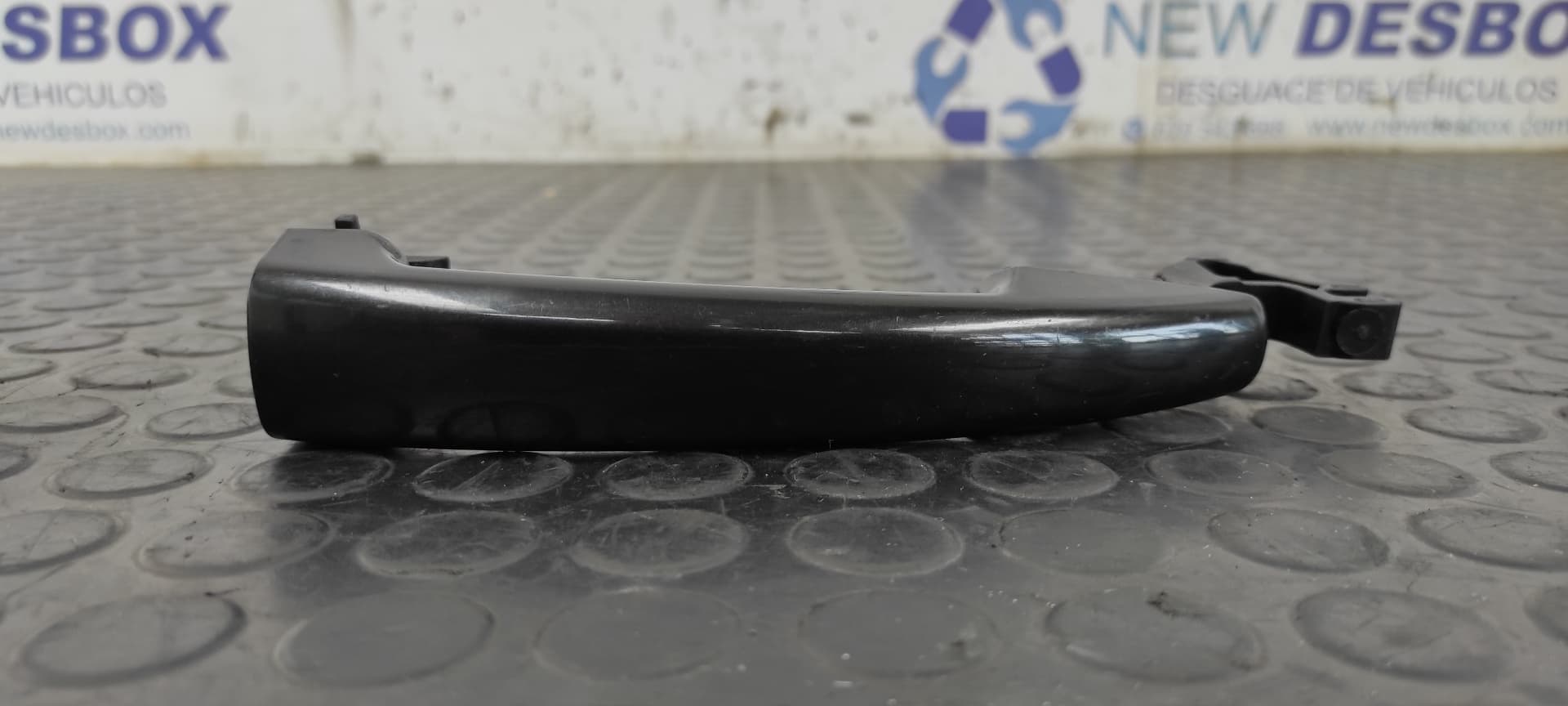 Recambio de MANETA DELANTERA DERECHA para CITROEN C4 BERLINA Exclusive RHR referencia OEM IAM - NEGRO