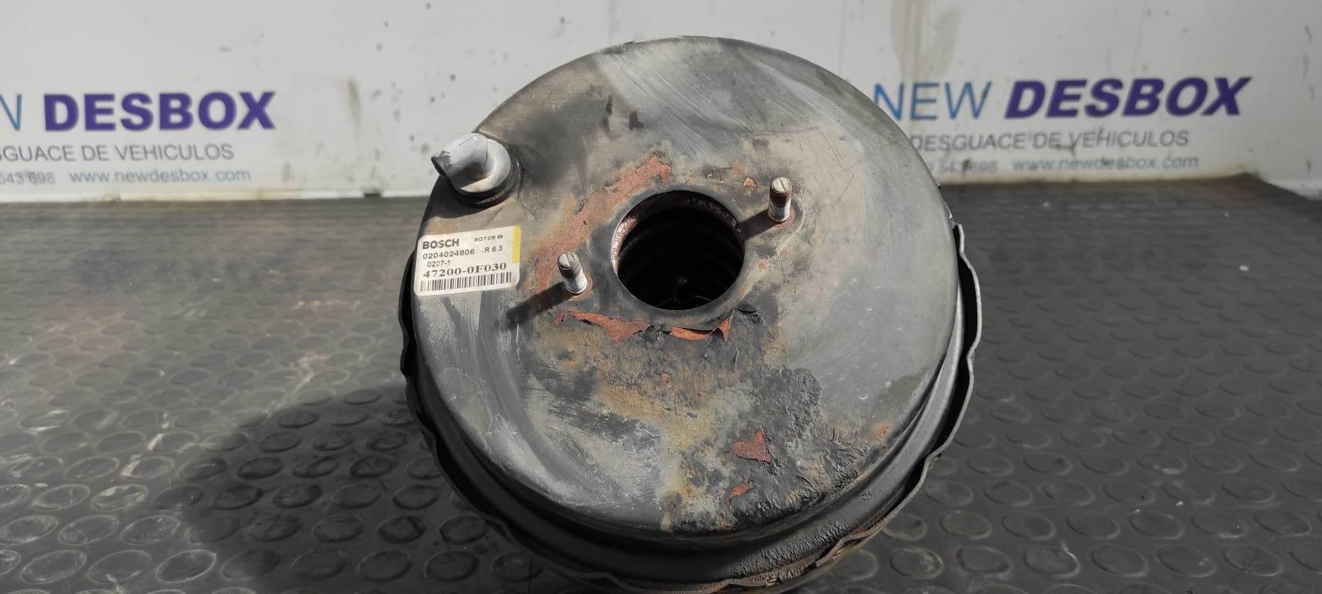Recambio de SERVOFRENO para TOYOTA COROLLA VERSO (R1) 1CDFTV referencia OEM IAM 472000F030 - NEGRO