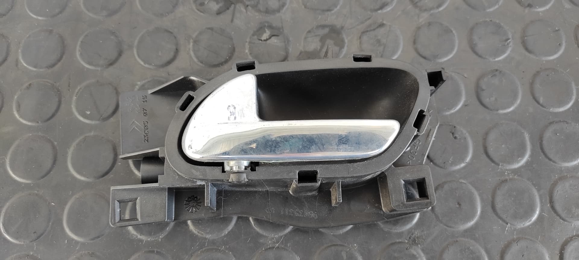 Recambio de MANETA INTERIOR DELANTERA IZQUIERDA para CITROEN C4 BERLINA Exclusive RHR referencia OEM IAM 96435311 - NEGRO