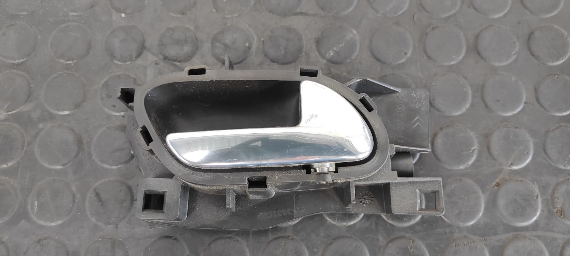 Recambio de MANETA INTERIOR DELANTERA DERECHA para CITROEN C4 BERLINA Exclusive RHR referencia OEM IAM 96435310VD - NEGRO
