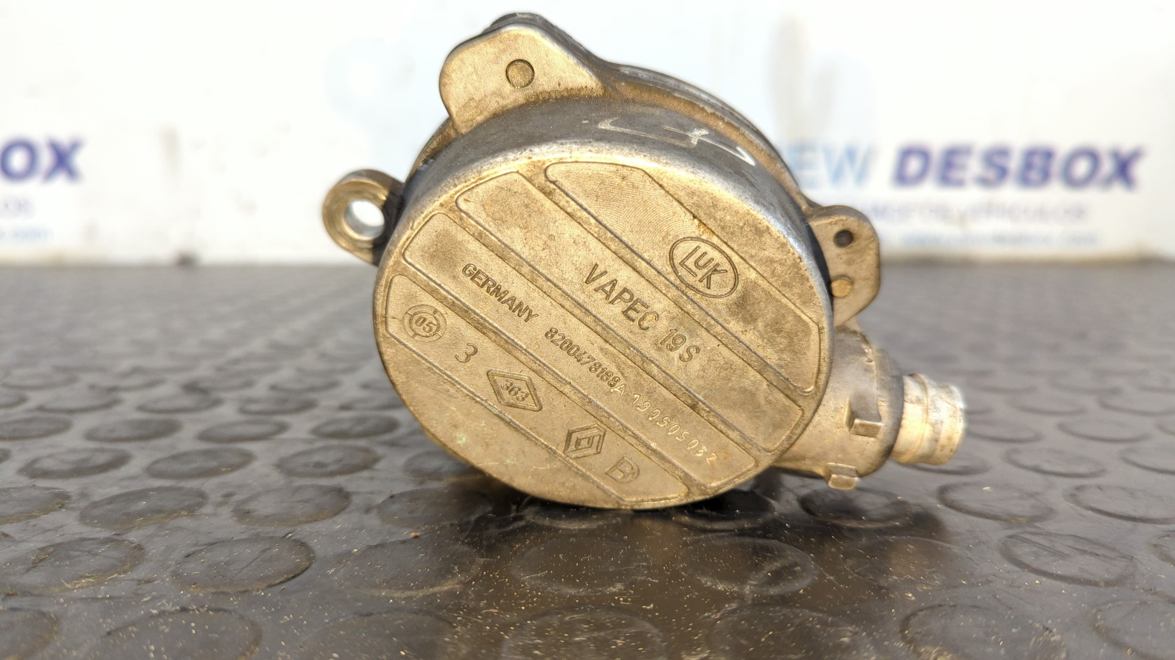 Recambio de DEPRESOR FRENO / BOMBA VACIO para RENAULT MASTER II PH. 2 DOKA/PR. FGST Caja abierta Batalla 3578 mm G9UA7 referencia OEM IAM 8200478188A - BLANCO