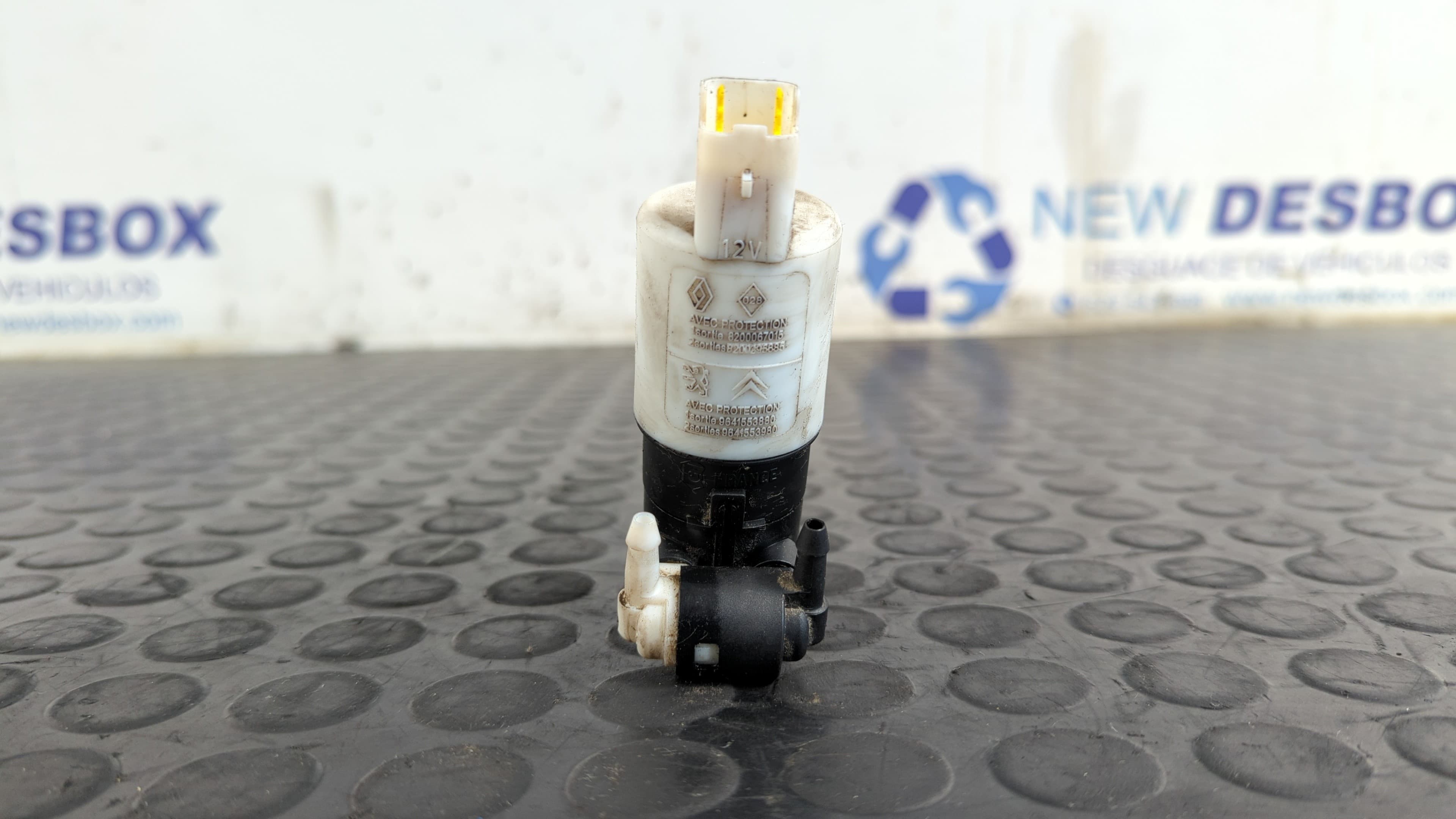 Recambio de BOMBA LIMPIA para PEUGEOT EXPERT KASTEN Furg. RHRDW10BTED4 referencia OEM IAM 9641553880 - AZUL