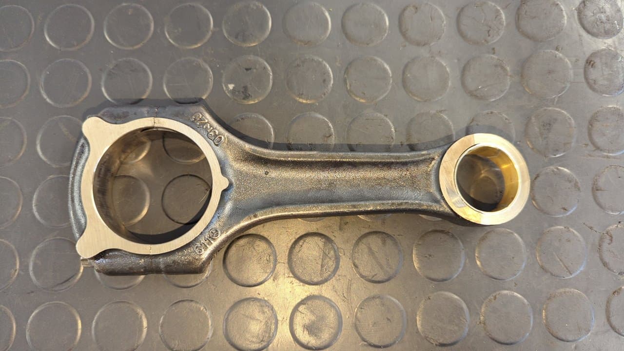 Recambio de BIELA para MERCEDES-BENZ VITO MIXTO 06.2003 -> 111 CDI Compacto (639.601) 646982 referencia OEM IAM 611 03-29 - BLANCO