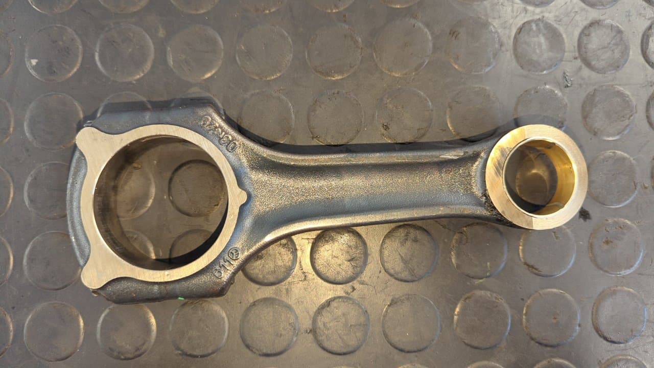 Recambio de BIELA para MERCEDES-BENZ VITO MIXTO 06.2003 -> 111 CDI Compacto (639.601) 646982 referencia OEM IAM 611 03-29 - BLANCO