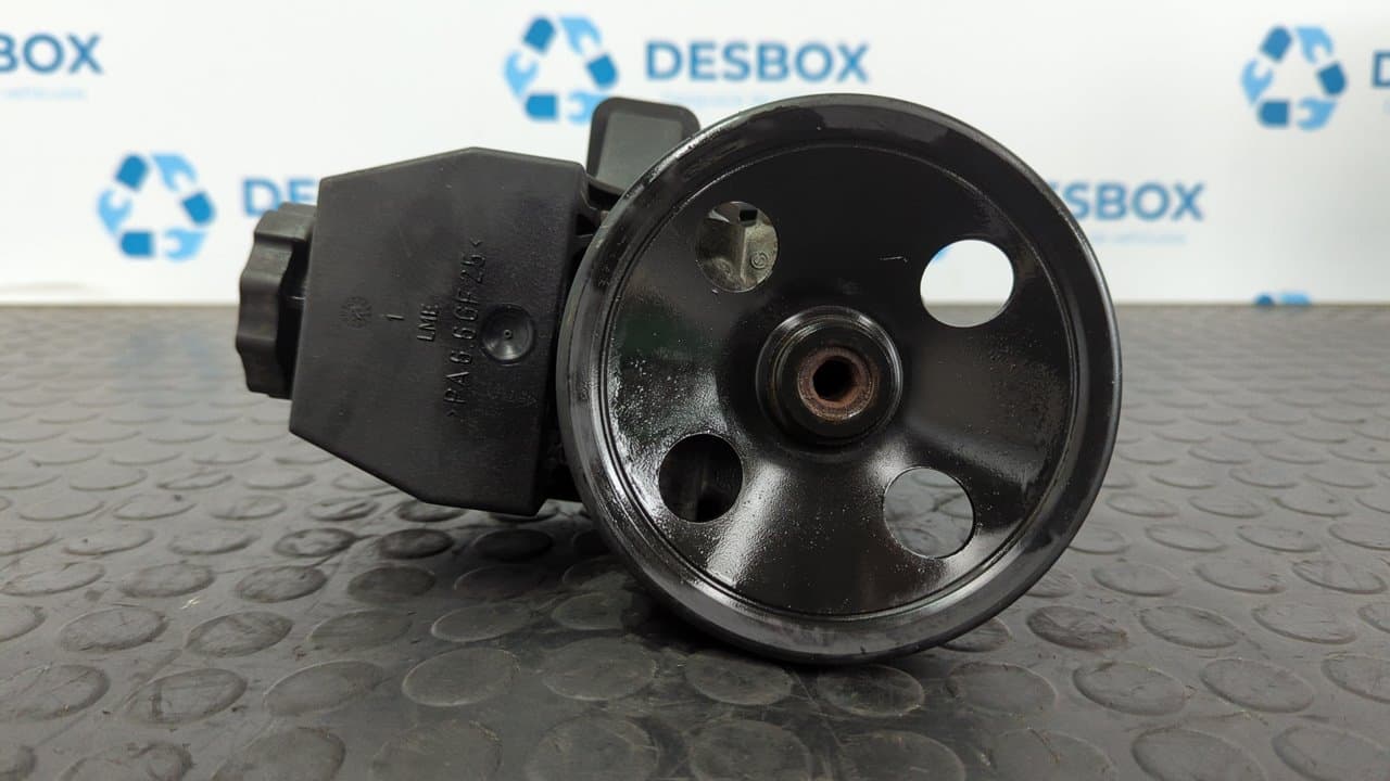 Recambio de BOMBA DIRECCION para MERCEDES-BENZ CLASE C (W203) BERLINA M111951 referencia OEM IAM 91208 - MARRON
