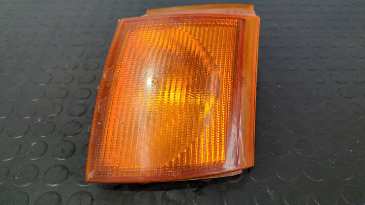 Recambio de PILOTO DELANTERO IZQUIERDO para FORD TRANSIT, CAJA ABIERTA 86/92 Caja abierta FT 100 largo D4DA referencia OEM IAM 92VB13369AA - BLANCO