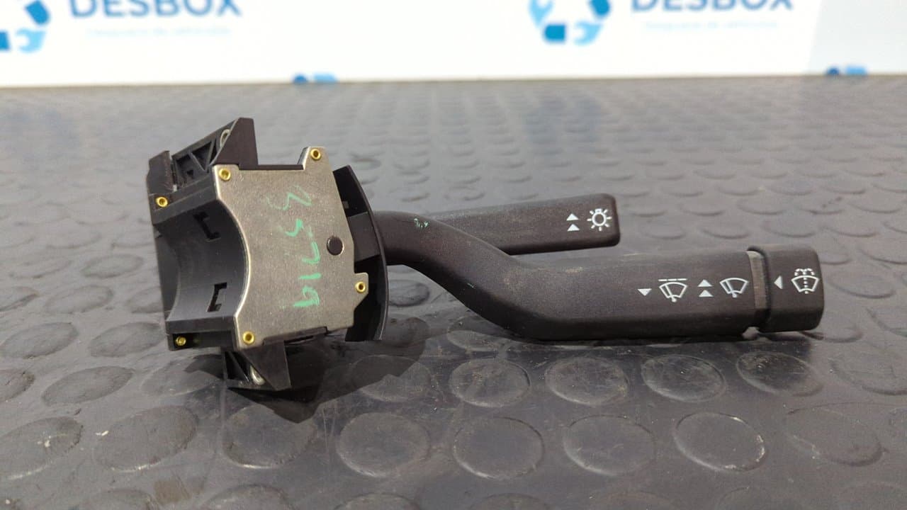 Recambio de MANDO LIMPIA para FORD TRANSIT, CAJA ABIERTA 86/92 Caja abierta FT 100 largo D4DA referencia OEM IAM 19725 941 1708 - BLANCO