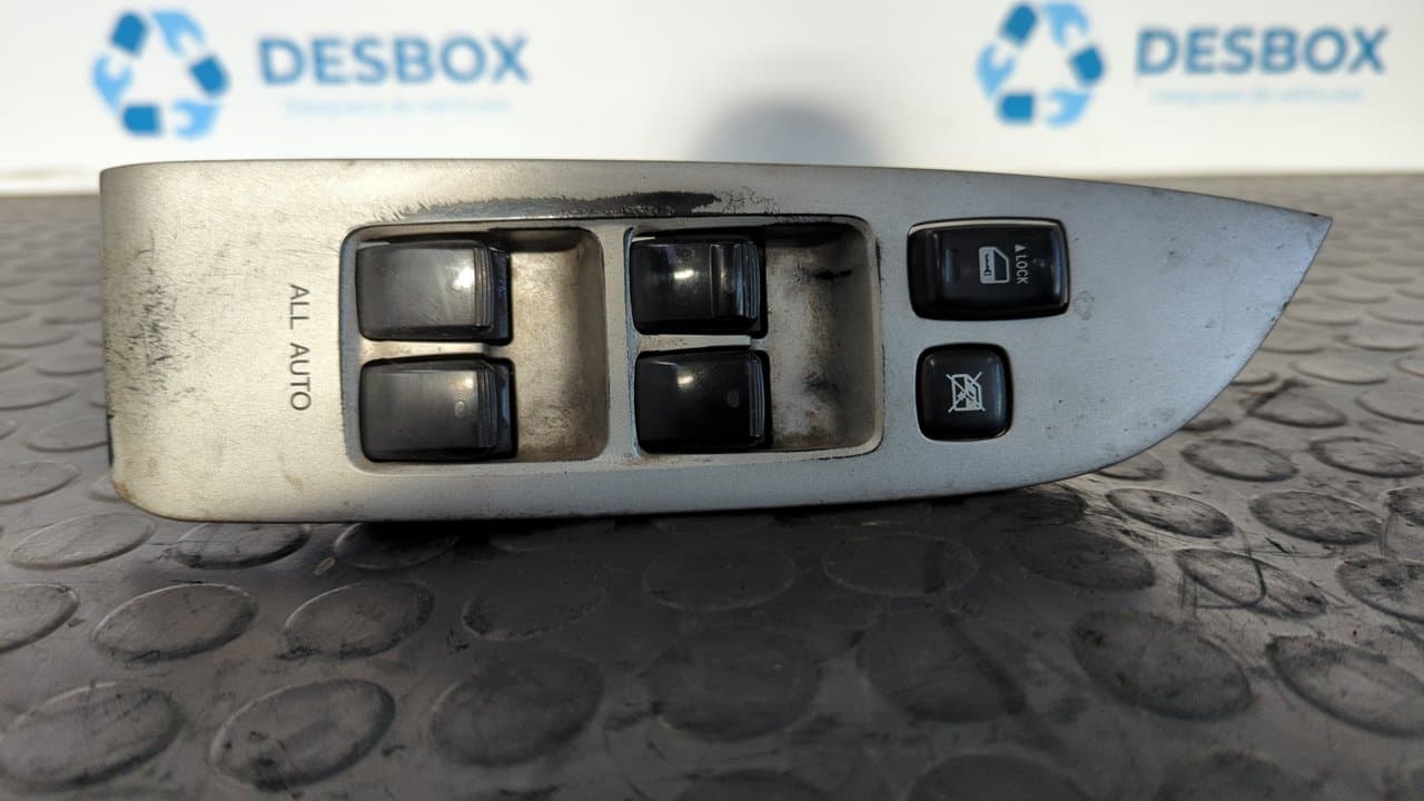 Recambio de MANDO ELEVALUNAS DELANTERO IZQUIERDO para TOYOTA LEXUS RX 1MZ-FE referencia OEM IAM 8404048140 - VERDE OSCURO