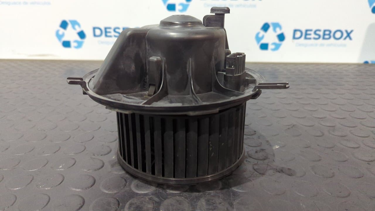Recambio de MOTOR CALEFACCION para VOLKSWAGEN CADDY KA/KB (2K) BSU referencia OEM IAM 1K1819015 - AZUL