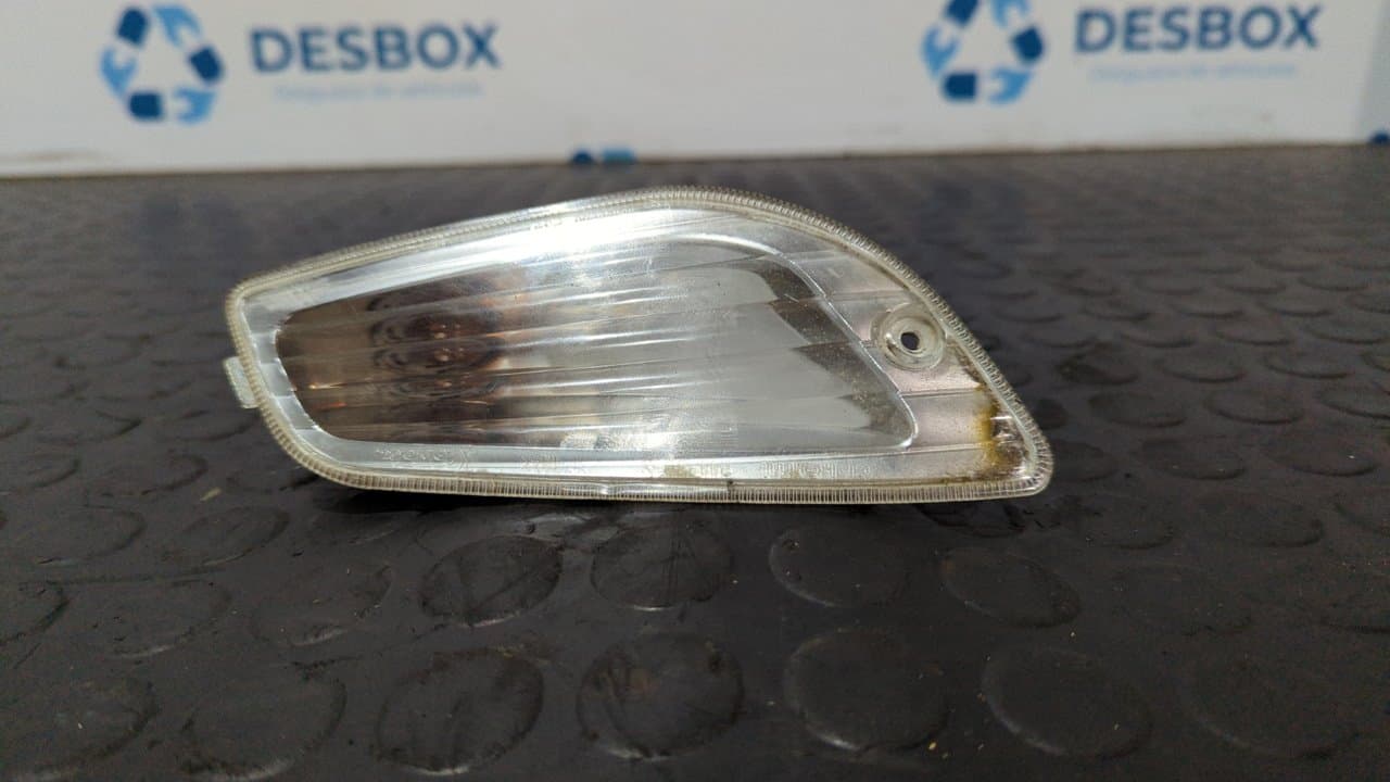 Recambio de PILOTO DELANTERO IZQUIERDO para PIAGGIO (VESPA) VESPA C38 LX 50 C381M referencia OEM IAM 338739S - NEGRO