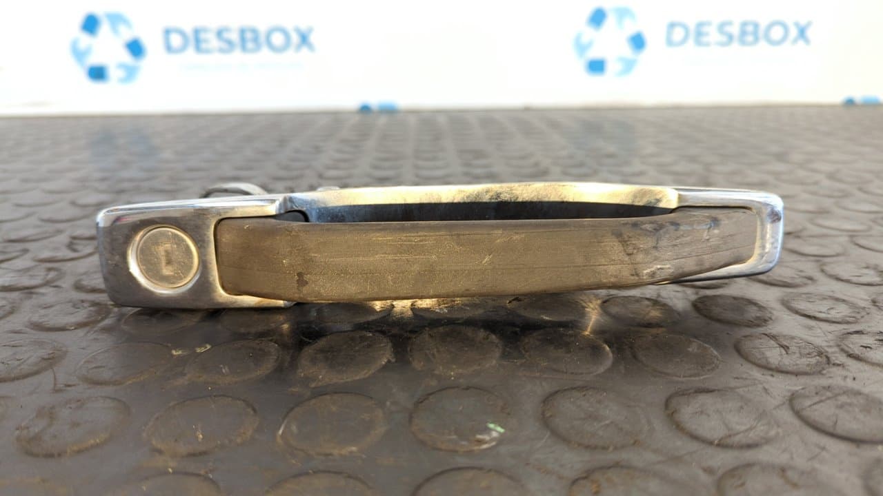 Recambio de MANETA DELANTERA DERECHA para MERCEDES-BENZ CLASE S (W126) BERLINA+COUPE SE 300 M103981 referencia OEM IAM - GRIS