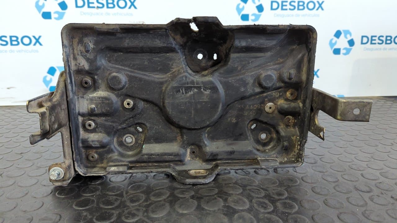 Recambio de NO IDENTIFICADO para MITSUBISHI MONTERO (V80/V90) 4M41 - GRIS