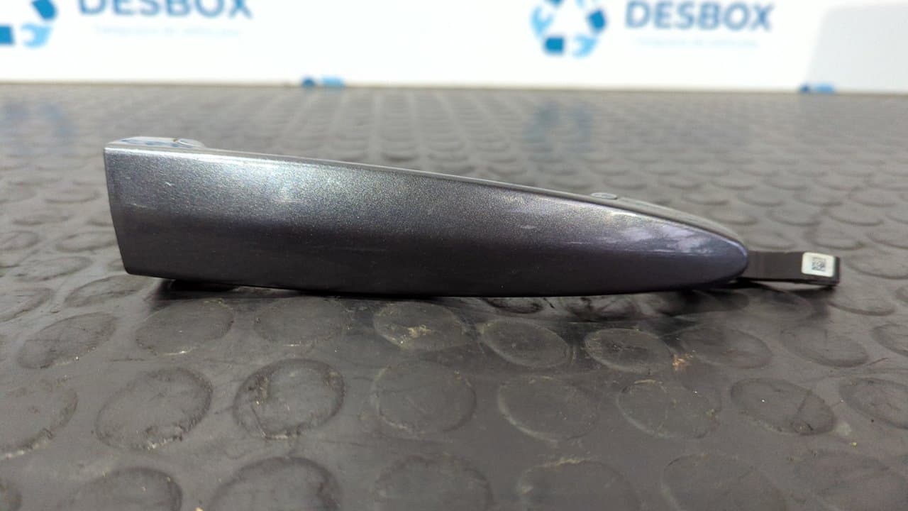 Recambio de MANETA DELANTERA DERECHA para BMW SERIE 4 COUPE (F32) 420d N47D20C referencia OEM IAM E9XR2 - GRIS