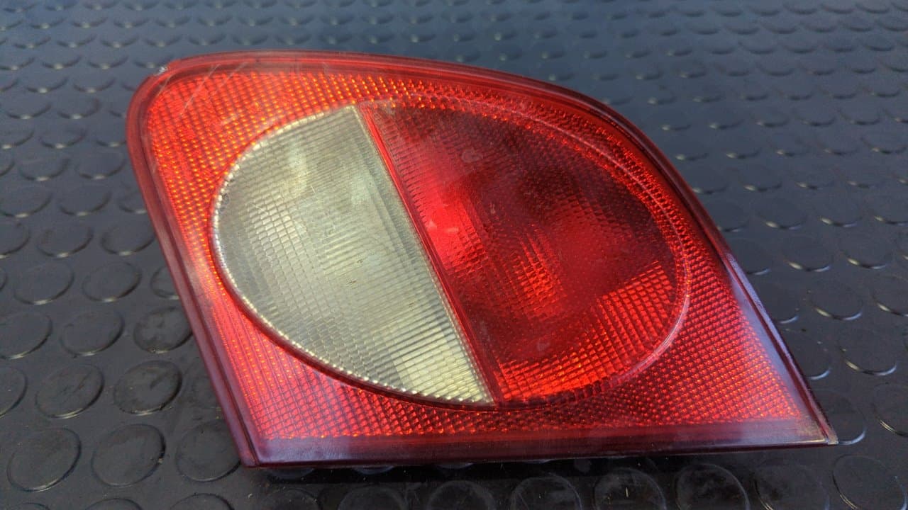 Recambio de PILOTO PORTON DERECHO para MERCEDES-BENZ CLASE E (W210) FAMILIAR 300 Turbodiesel (210.225) OM606962 referencia OEM IAM A2108201064 - VERDE