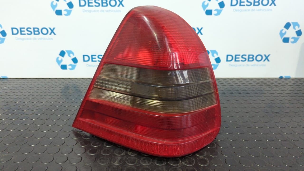 Recambio de PILOTO TRASERO DERECHO para MERCEDES-BENZ CLASE C (W202) FAMILIAR 220 T CDI (202.193) 611960 referencia OEM IAM 2028201264R - GRIS
