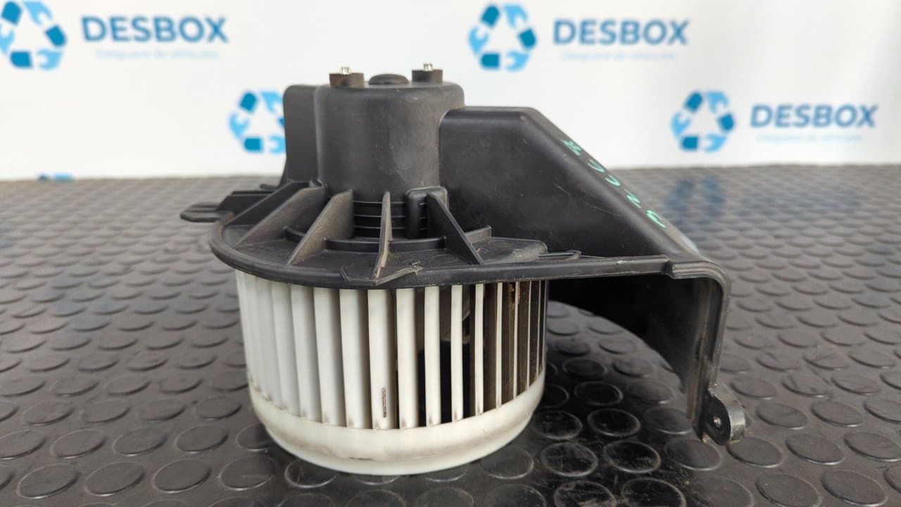Recambio de MOTOR CALEFACCION para RENAULT KANGOO K9K B8 referencia OEM IAM 173830100 - BLANCO