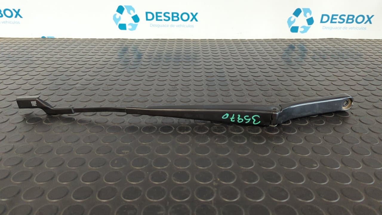 Recambio de BRAZO LIMPIA DELANTERO IZQUIERDO para VOLKSWAGEN GOLF VII LIM. (5G1) BlueMotion CRKB referencia OEM IAM 5G1955409C - NEGRO