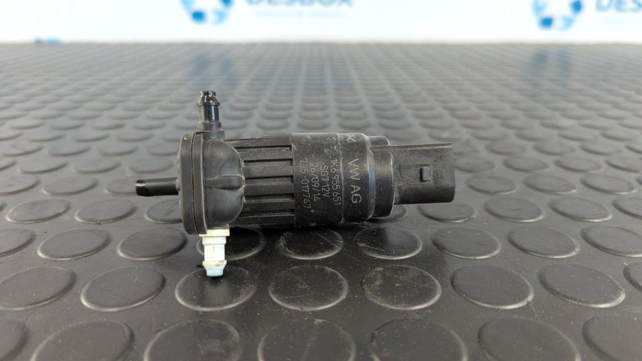 Recambio de BOMBA LIMPIA para VOLKSWAGEN GOLF VII LIM. (5G1) BlueMotion CRKB referencia OEM IAM 1K6955651 - NEGRO