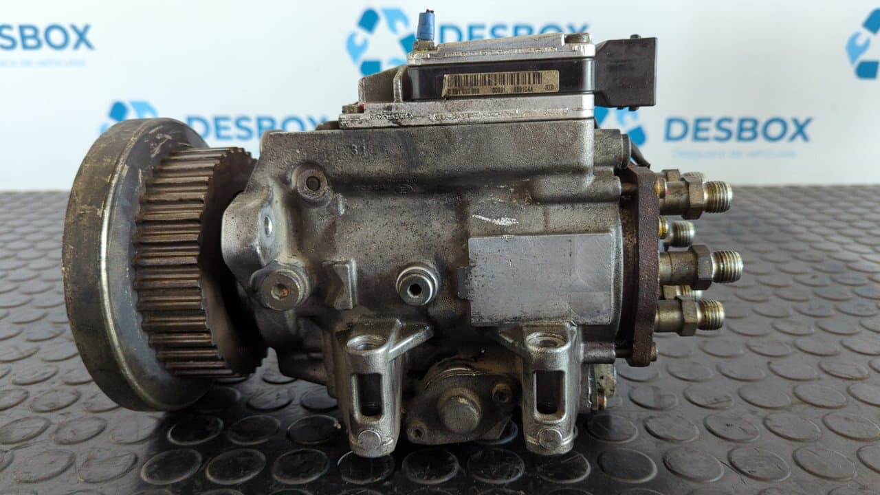 Recambio de BOMBA INYECCION para AUDI A6 AVANT (4B5) AFB referencia OEM IAM 059130106B - AZUL