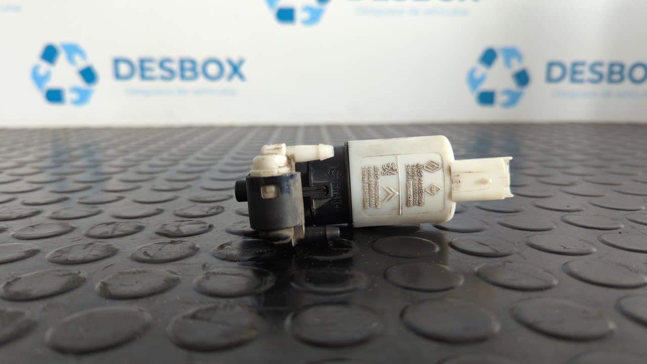 Recambio de BOMBA LIMPIA para CITROEN C4 BERLINA Collection NFUTU5JP4 referencia OEM IAM 9641553880 - NEGRO