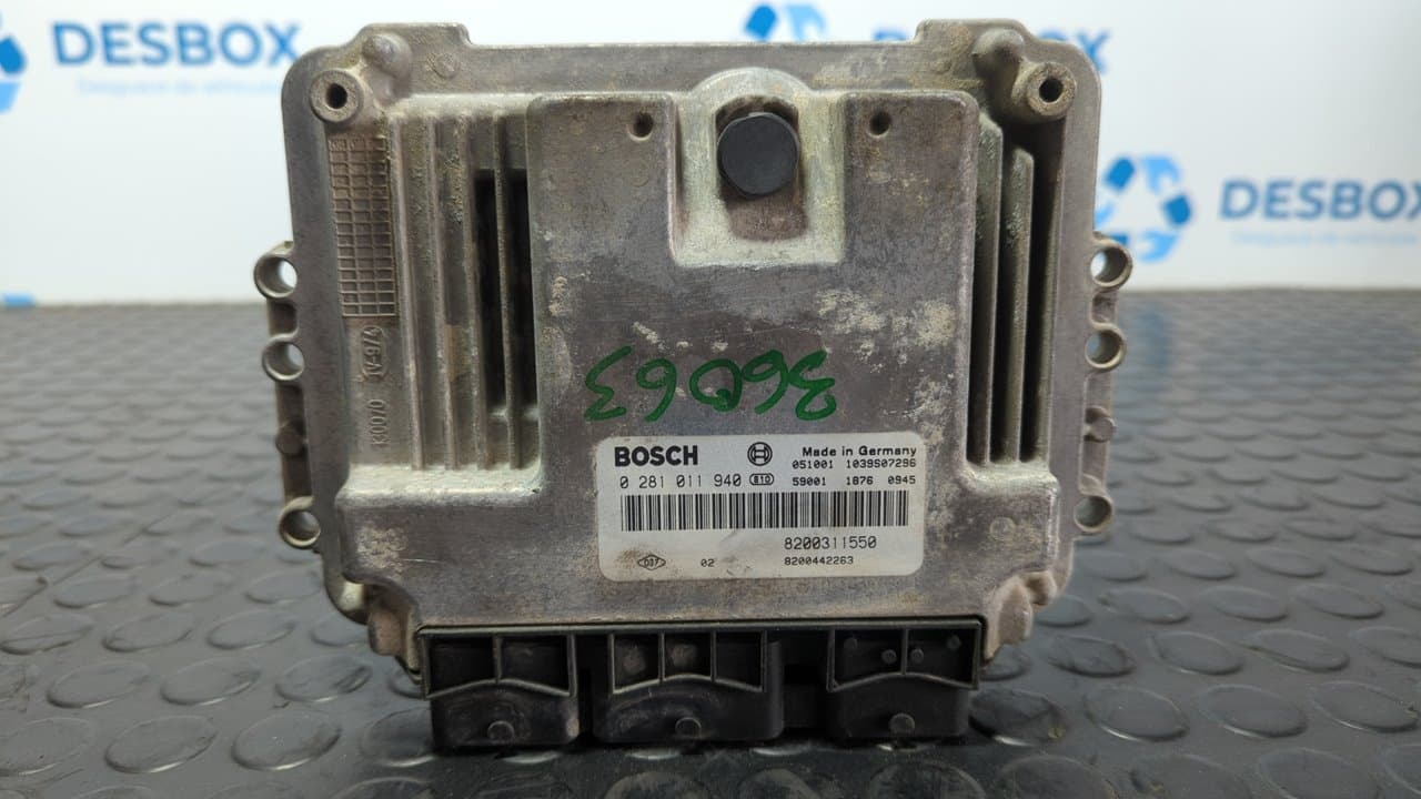 Recambio de CENTRALITA MOTOR UCE para NISSAN INTERSTAR MOD. 04 (X70) G9UA7 referencia OEM IAM 8200311550 - BLANCO