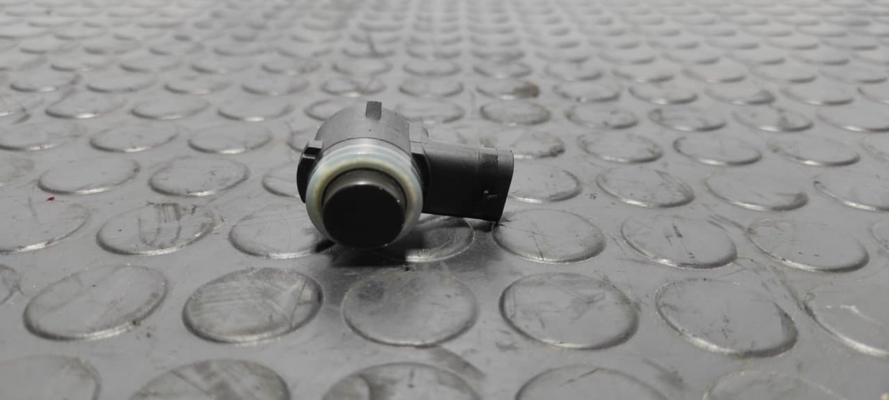 Recambio de SENSOR DE APARCAMIENTO para VOLKSWAGEN GOLF VII LIM. (5G1) BlueMotion CRKB referencia OEM IAM 5Q0919275B - NEGRO