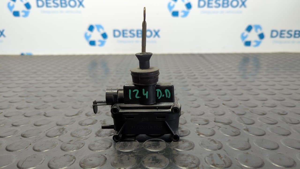 Recambio de MOTOR CIERRE CENTRALIZADO DELANTERO DERECHO para MERCEDES CLASE E (W124)