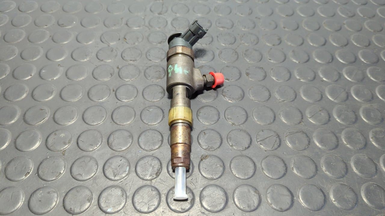 Recambio de INYECTOR para PEUGEOT 208 1.4 referencia OEM IAM 0445110339