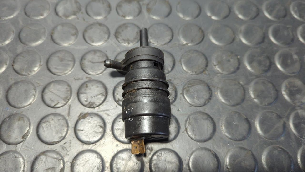 Recambio de BOMBA LIMPIA para MERCEDES-BENZ VITO (W638) CAJA CERRADA 110 D (638.074) 601D23 - AZUL