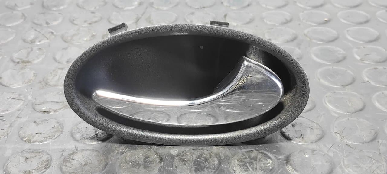 Recambio de MANETA INTERIOR DELANTERA DERECHA para MERCEDES-BENZ CLASE CLK (W209) COUPE 2.7 CDI 20V CAT OM612967 referencia OEM IAM P0058419AC - AZUL