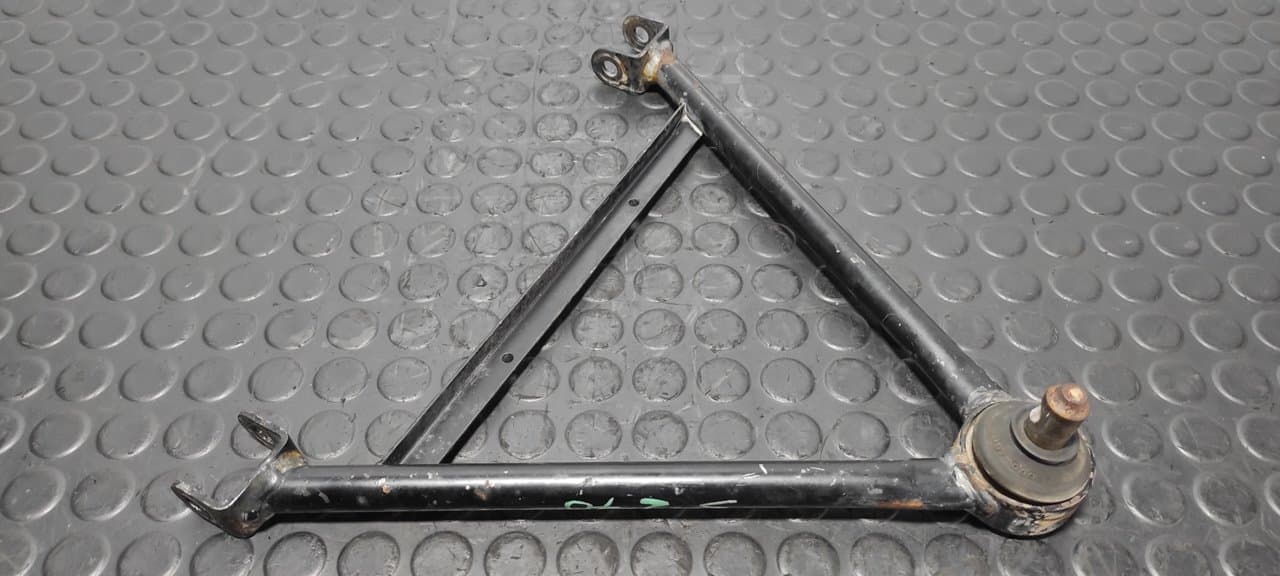 Recambio de BRAZO IZQUIERDO INFERIOR DELANTERO para LIGIER NOVA LDW502 LOMBARDINI - AMARILLO