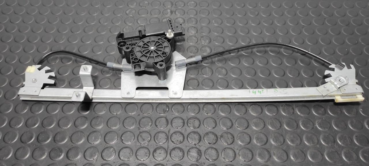 Recambio de ELEVALUNAS DELANTERO IZQUIERDO para FIAT DUCATO MAXI CAJA ABIERTA (09.2006 =>) 2.3 JTD CAT F1AE0481D referencia OEM IAM CMPD341200 - BLANCO