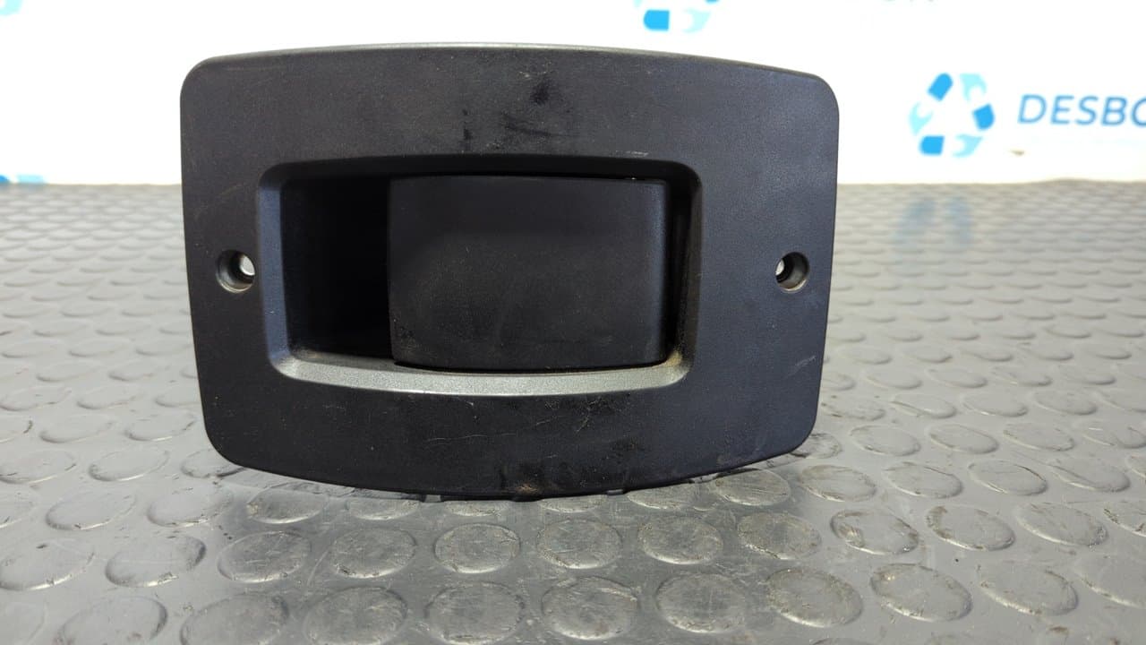 Recambio de MANETA INTERIOR TRASERA DERECHA para FIAT DUCATO CHASIS CABINA 33 (290) L1 Kipper RS: 3000 mm 140 F1AGL4113 referencia OEM IAM 242449 - BLANCO