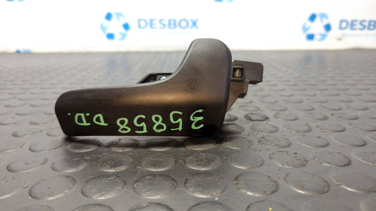 Recambio de MANETA INTERIOR DELANTERA DERECHA para FIAT DUCATO CHASIS CABINA 33 (290) L1 Kipper RS: 3000 mm 140 F1AGL4113 referencia OEM IAM C390 - BLANCO