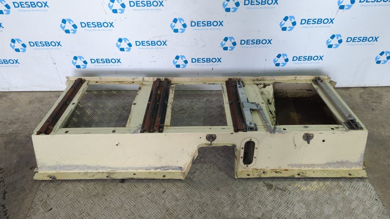 Recambio de NO IDENTIFICADO para LAND ROVER SANTANA 2.5D E-74 - GRIS