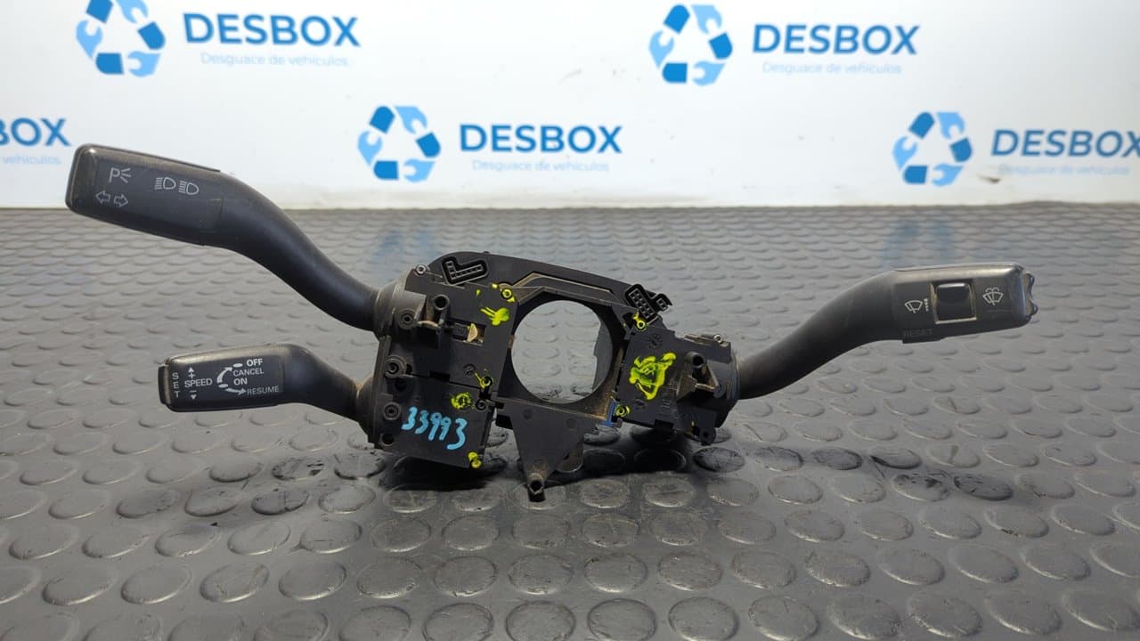 Recambio de MANDO MULTIFUNCION para AUDI A4 BERLINA (8E) BRE referencia OEM IAM 8E0953549Q - NEGRO