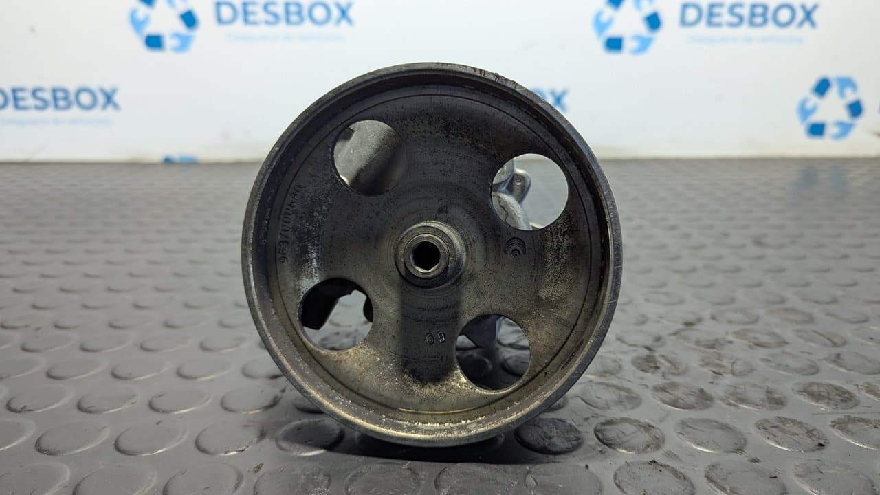 Recambio de BOMBA DIRECCION para PEUGEOT 406 BERLINA (S1/S2) RHZ referencia OEM IAM 9640830580 - GRIS