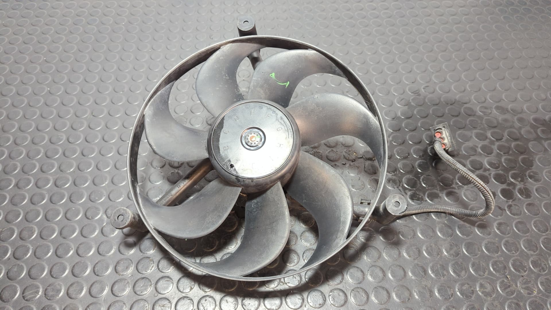Recambio de ELECTROVENTILADOR para VOLKSWAGEN GOLF IV BERLINA (1J1) AJM referencia OEM IAM 6X0959455F