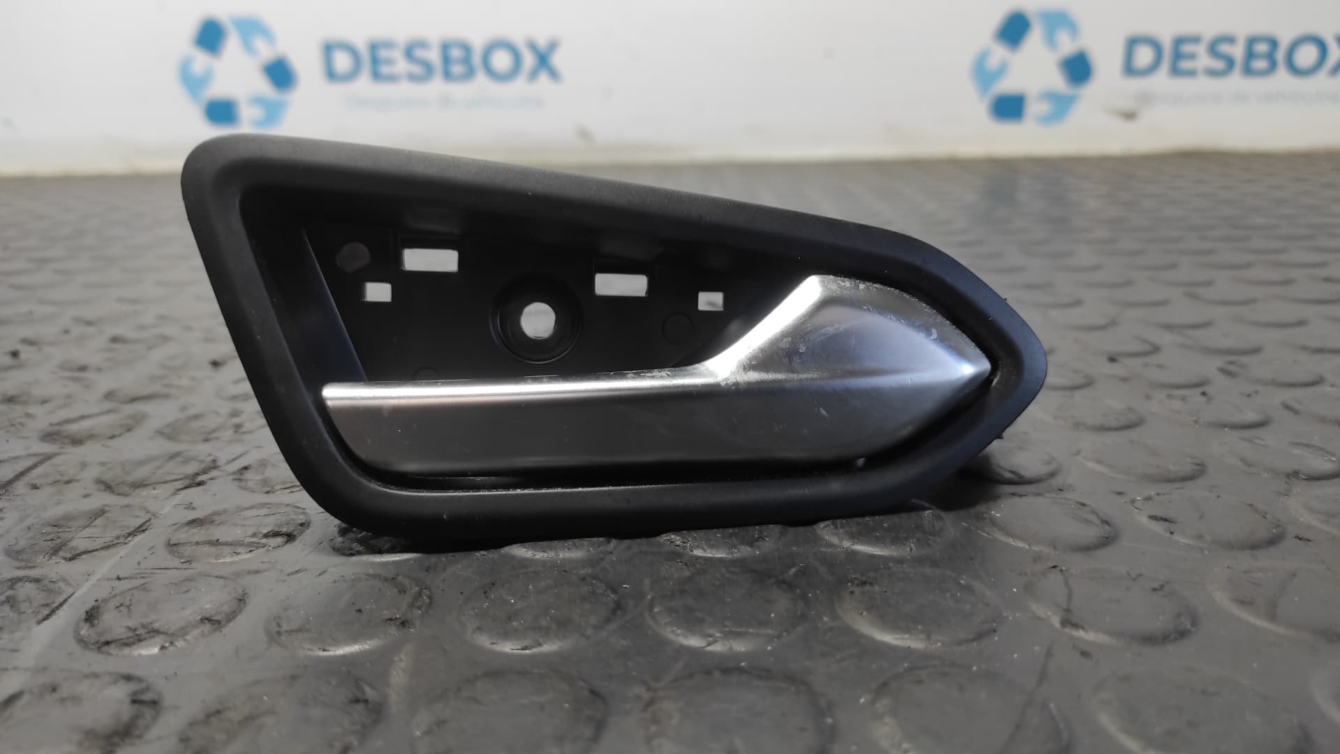 Recambio de MANETA INTERIOR TRASERA DERECHA para RENAULT CLIO V 1.0 H4DE4 referencia OEM IAM 826721378R - ROJO