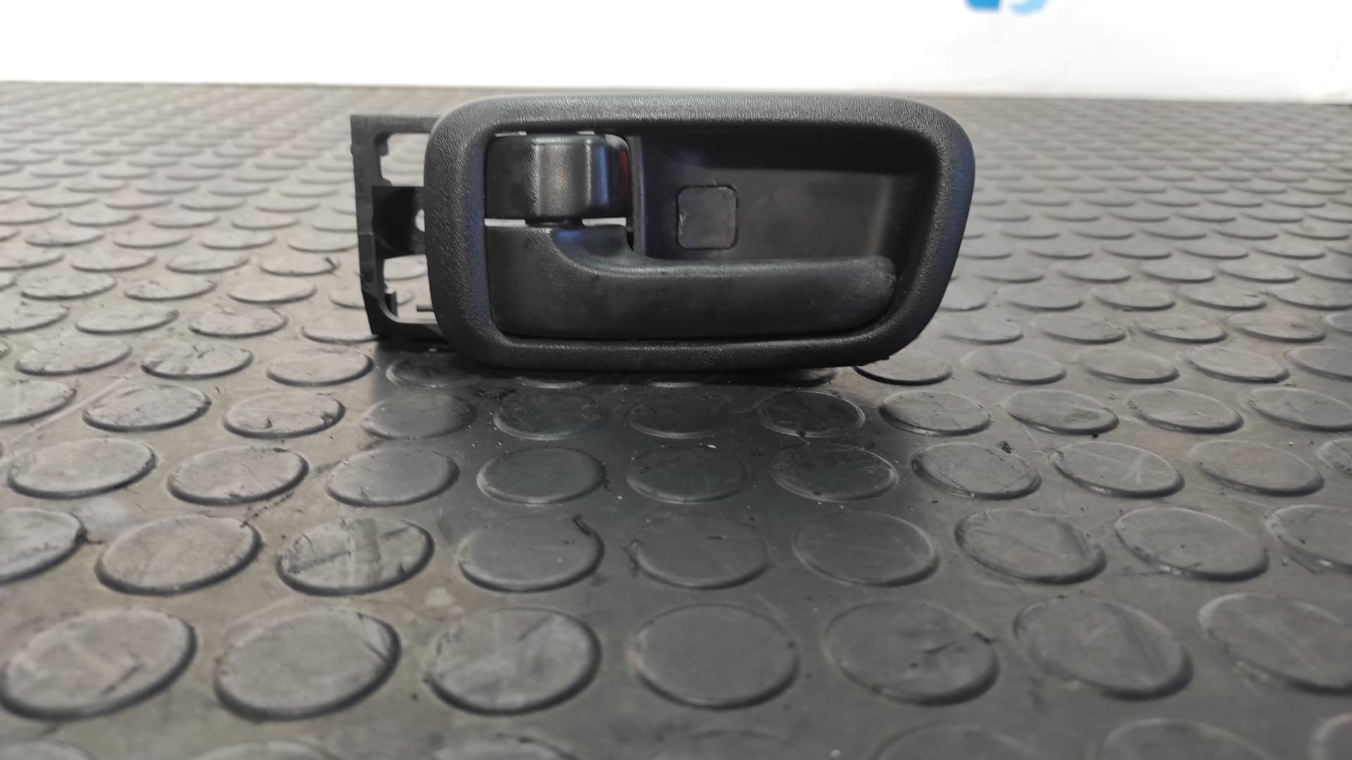 Recambio de MANETA INTERIOR DELANTERA IZQUIERDA para TOYOTA RAV 4 (A2) 2.0 Luna 4X4 (2003->) 1AZFE referencia OEM IAM 6927830080 - VERDE