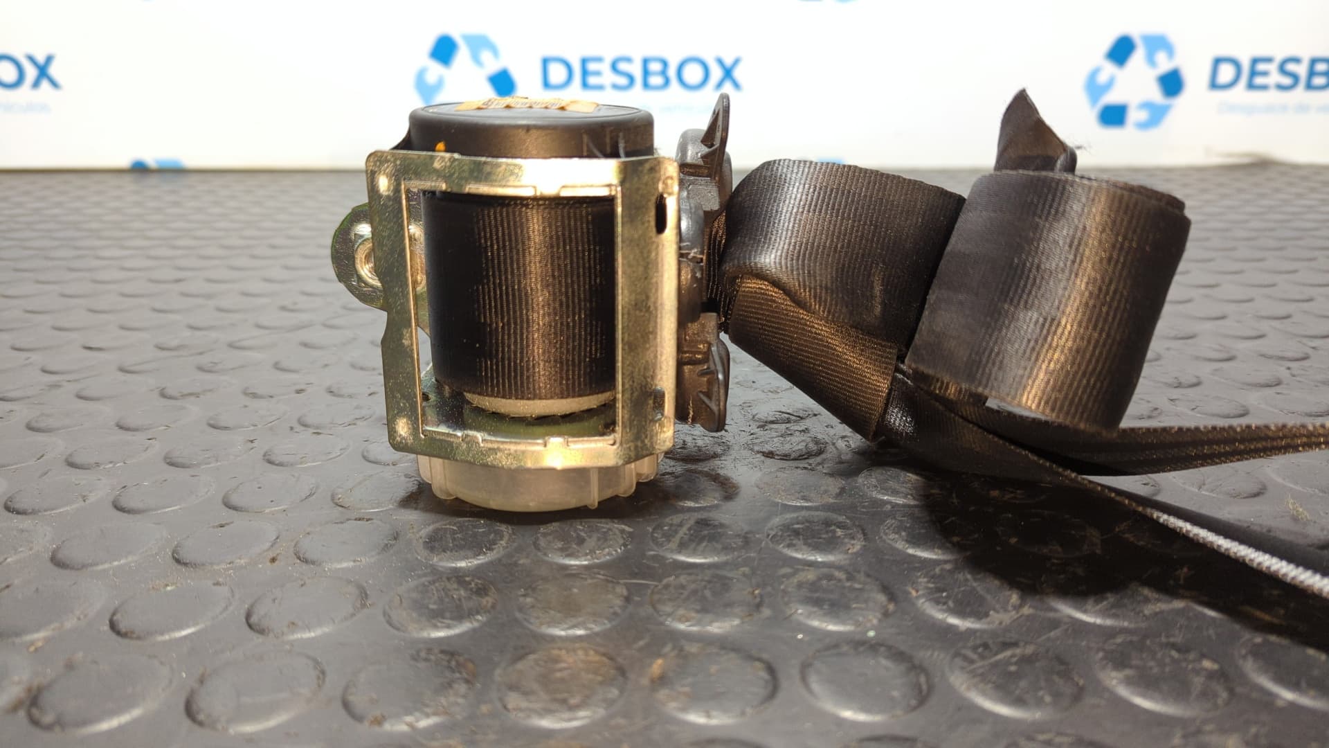 Recambio de CINTURON DELANTERO DERECHO para LAND ROVER DISCOVERY 276DT referencia OEM IAM EVB500960PMA - GRIS