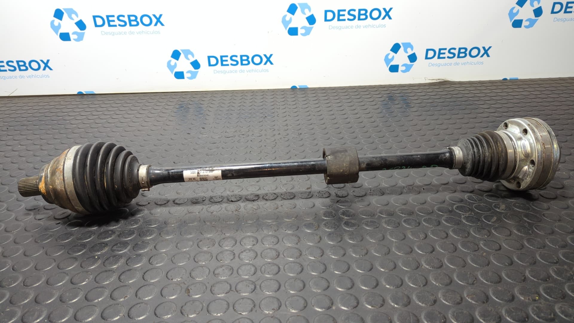 Recambio de TRANSMISION DELANTERA DERECHA para VOLKSWAGEN GOLF VII LIM. CZDA referencia OEM IAM 5Q0407272DD - BLANCO