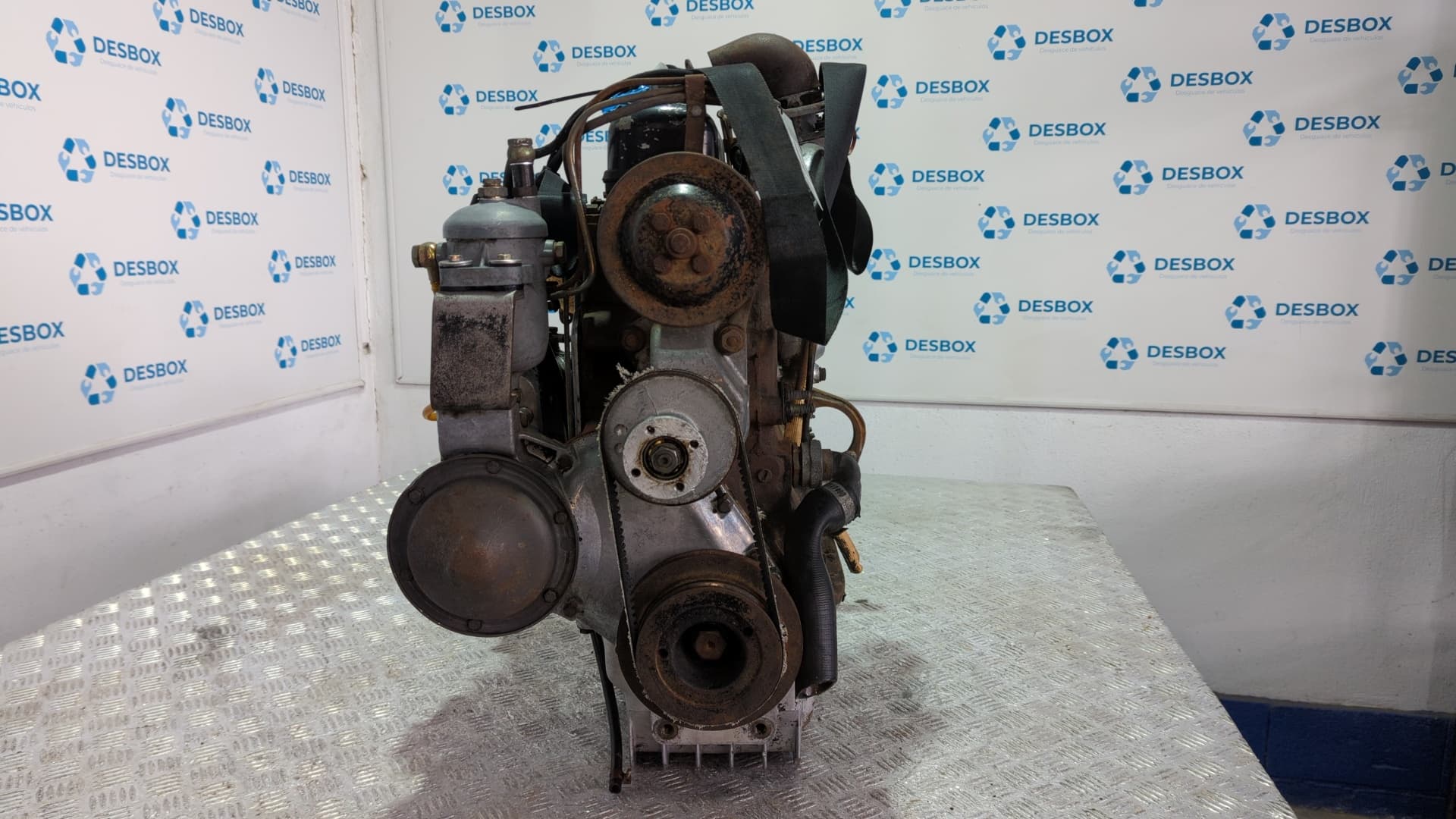 Recambio de MOTOR para MERCEDES-BENZ CLASE E (W114/W115) 636900 referencia OEM IAM 636900